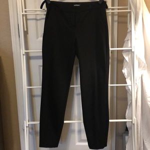 Women’s Size 4 Express Black Ankle Mid-rise Pants
